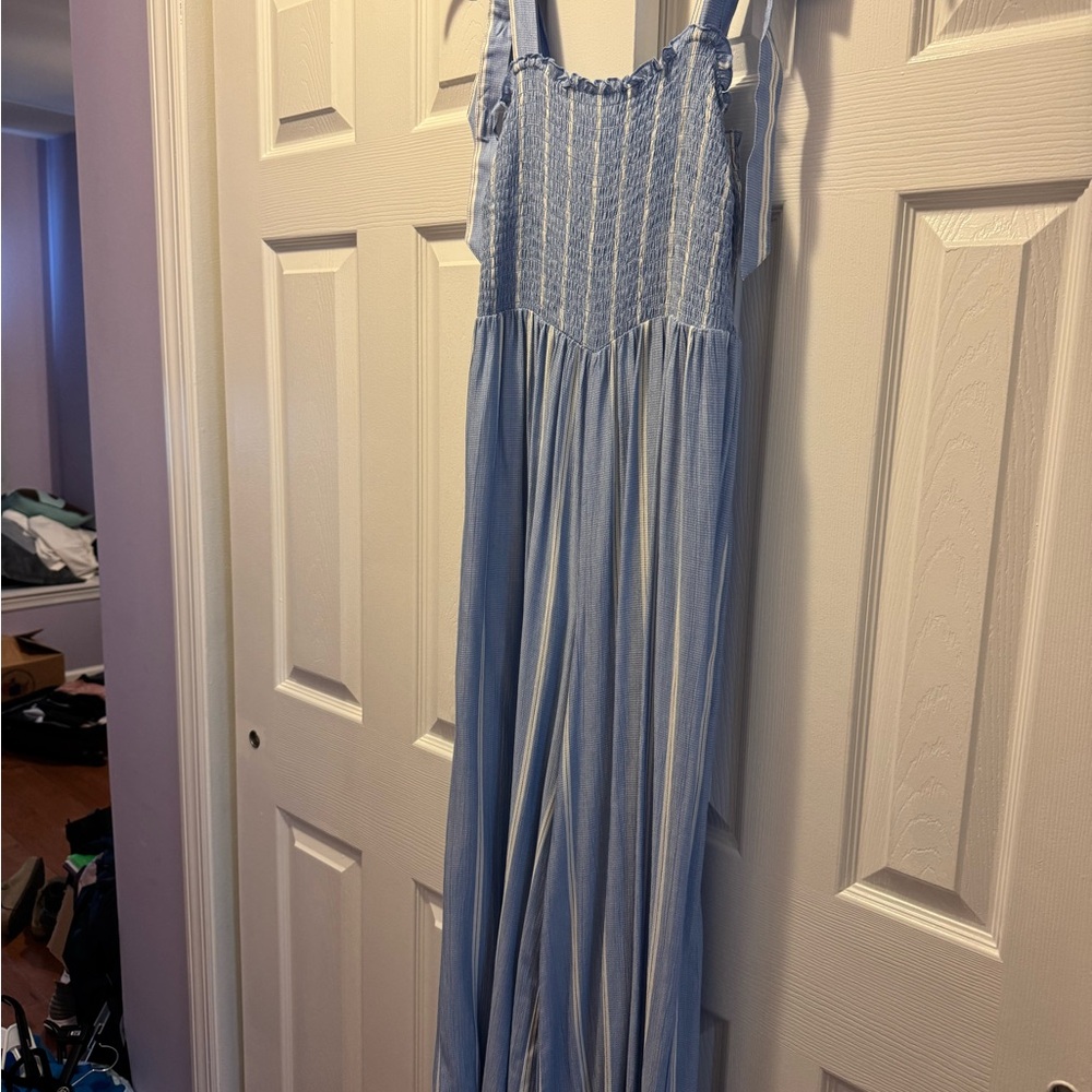 H&M Blue and White Sleeveless Jumpsuit